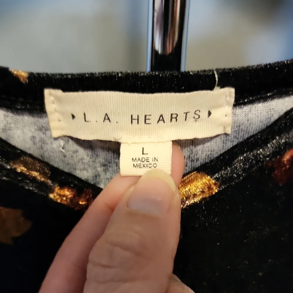 La Hearts Black and Gold Ruffled Bustier Tank - Picture 2 of 5